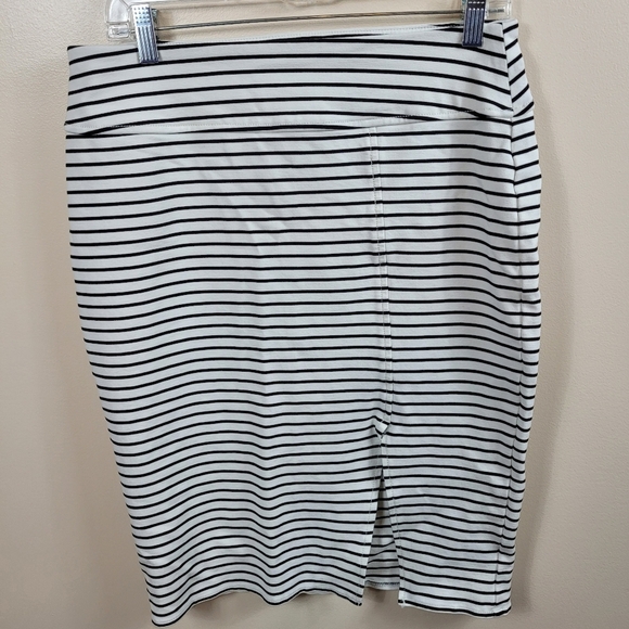 Worthington white and black stripes  skirt size M - Picture 1 of 6